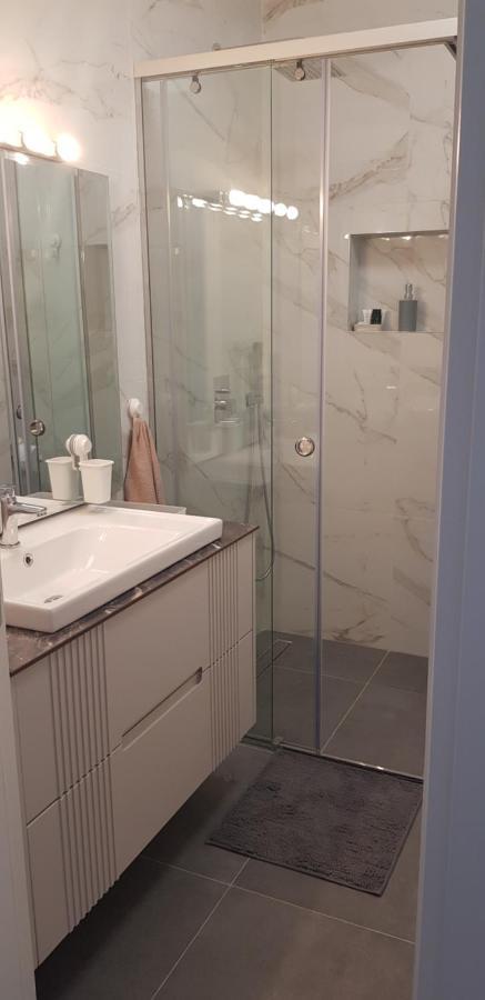 Modern 1br San Pietro